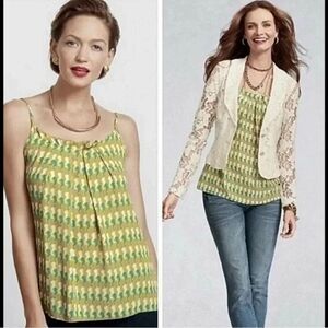 Women's Cabi # 411 Seahorse Tank Adjustable Strap Pleated Front Flowy Tank Top M